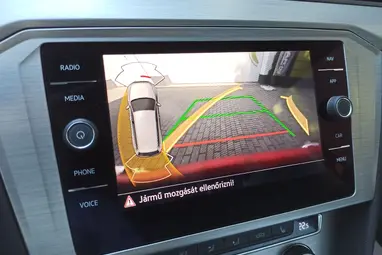 VOLKSWAGEN PASSAT VIII Variant 2.0 TDI BMT SCR Comfortline DSG7 Tornado Red+Mo-i 1- tulaj+ Végig Vez. Szervíz+Kítűnő Állapot+ 3X-s GARANCIA!!!