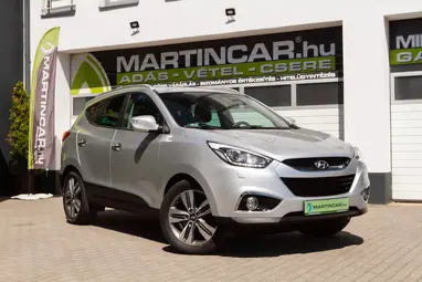 HYUNDAI IX35 2.0 CRDi HP Style 4WD (Automata) Sleek Silver Metallic+ Összkerék+ Jól Felszerelt+ Kevés Km+ 3X-s GARANCIA!!!