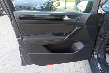 VOLKSWAGEN TOURAN 1.4 TSI BMT Comfortline [7 személy] Urano Grey +ÚJ SZÍJAS TSI +Prémium állapot +3X-s Garancia !!