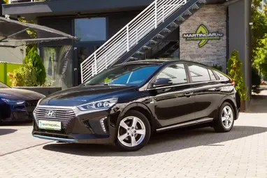 HYUNDAI IONIQ hybrid 1.6 GDi Comfort DCT Phantom Black Metallic +Vezetett Szervizkönyv +Jól felszerelt +3X-s GARANCIA !!