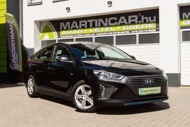 HYUNDAI IONIQ hybrid 1.6 GDi Comfort DCT Phantom Black Metallic +Vezetett Szervizkönyv +Jól felszerelt +3X-s GARANCIA !!
