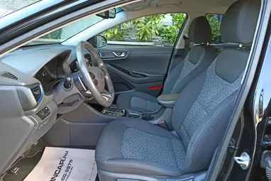 HYUNDAI IONIQ hybrid 1.6 GDi Comfort DCT Phantom Black Metallic +Vezetett Szervizkönyv +Jól felszerelt +3X-s GARANCIA !!