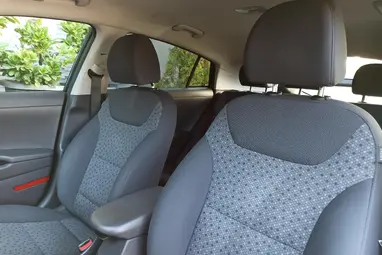 HYUNDAI IONIQ hybrid 1.6 GDi Comfort DCT Phantom Black Metallic +Vezetett Szervizkönyv +Jól felszerelt +3X-s GARANCIA !!