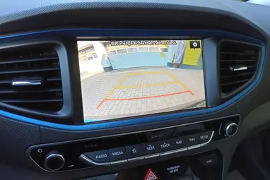 HYUNDAI IONIQ hybrid 1.6 GDi Comfort DCT Phantom Black Metallic +Vezetett Szervizkönyv +Jól felszerelt +3X-s GARANCIA !!