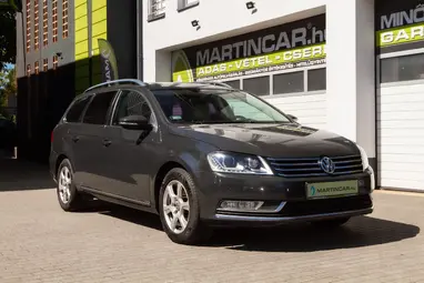 VOLKSWAGEN PASSAT VII Variant 2.0 CR TDI Comfortline BMT Urano Grey+ Állófűtés+ Friss Szervíz+ Jól Felszerelt+ 3X-s GARANCIA!!!