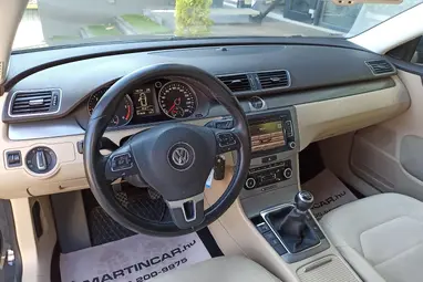 VOLKSWAGEN PASSAT VII Variant 2.0 CR TDI Comfortline BMT Urano Grey+ Állófűtés+ Friss Szervíz+ Jól Felszerelt+ 3X-s GARANCIA!!!