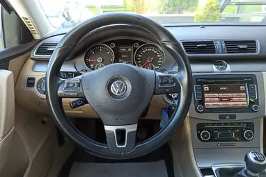 VOLKSWAGEN PASSAT VII Variant 2.0 CR TDI Comfortline BMT Urano Grey+ Állófűtés+ Friss Szervíz+ Jól Felszerelt+ 3X-s GARANCIA!!!