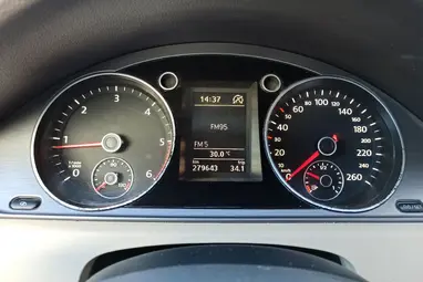 VOLKSWAGEN PASSAT VII Variant 2.0 CR TDI Comfortline BMT Urano Grey+ Állófűtés+ Friss Szervíz+ Jól Felszerelt+ 3X-s GARANCIA!!!