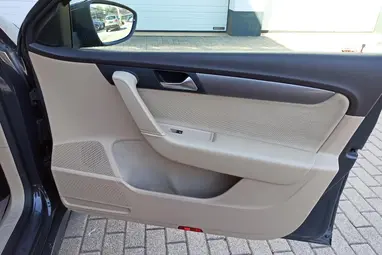 VOLKSWAGEN PASSAT VII Variant 2.0 CR TDI Comfortline BMT Urano Grey+ Állófűtés+ Friss Szervíz+ Jól Felszerelt+ 3X-s GARANCIA!!!