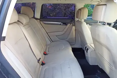 VOLKSWAGEN PASSAT VII Variant 2.0 CR TDI Comfortline BMT Urano Grey+ Állófűtés+ Friss Szervíz+ Jól Felszerelt+ 3X-s GARANCIA!!!