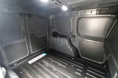 VOLKSWAGEN CADDY Cargo 2.0 TDI RT Pure Grey+ Kevés Km+ Mo.-i 1. Tulaj+ Újszerű+ 3X-s GARANCIA!!!