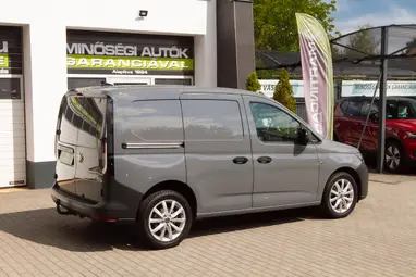 VOLKSWAGEN CADDY Cargo 2.0 TDI RT Pure Grey+ Kevés Km+ Mo.-i 1. Tulaj+ Újszerű+ 3X-s GARANCIA!!!