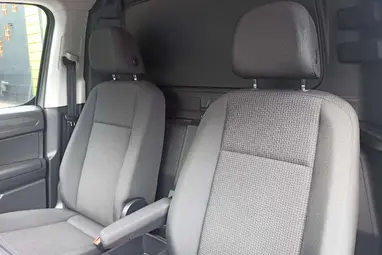 VOLKSWAGEN CADDY Cargo 2.0 TDI RT Pure Grey+ Kevés Km+ Mo.-i 1. Tulaj+ Újszerű+ 3X-s GARANCIA!!!