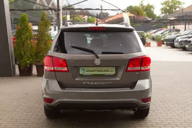 FIAT FREEMONT 2.0 Mjet Urban (7 személyes ) 1 Tulajdonos +Igényes állapot +Friss műszaki +3X-s GARANCIA !!