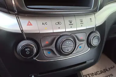 FIAT FREEMONT 2.0 Mjet Urban (7 személyes ) 1 Tulajdonos +Igényes állapot +Friss műszaki +3X-s GARANCIA !!