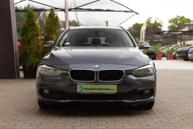 BMW 318d xDrive Mineral Grey Metallic +1.Mo-i Tulaj+ Szervizelt+ 3X-s GARANCIA!!!