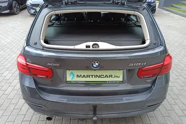 BMW 318d xDrive Mineral Grey Metallic +1.Mo-i Tulaj+ Szervizelt+ 3X-s GARANCIA!!!