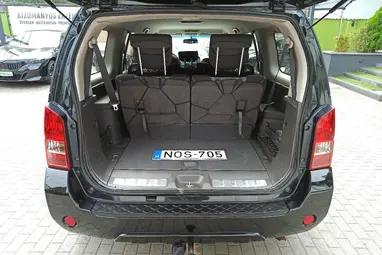 NISSAN PATHFINDER 2.5 Tdi SE [EU5] Black Metallic+ Vezetett Szerviz+ Szép Állapot+ 3X-s GARANCIA!!!