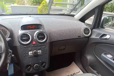 OPEL CORSA D 1.4 Cosmo (Automata) ++ CSAK 40 E.km !! ++ MINT AZ ÚJ !! Full Felszerelt +3X-s GARANCIA !!