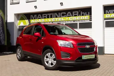 CHEVROLET TRAX 1.6 LS Velvet Red Metallic+ Vezetett Szervizkönyv+ Szívó Benzin+ 3X-s GARANCIA!!!