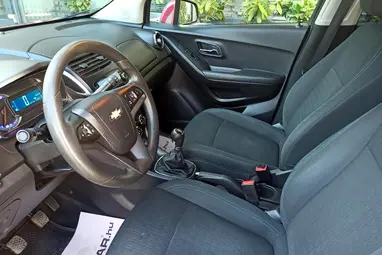 CHEVROLET TRAX 1.6 LS Velvet Red Metallic+ Vezetett Szervizkönyv+ Szívó Benzin+ 3X-s GARANCIA!!!