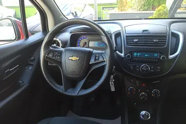 CHEVROLET TRAX 1.6 LS Velvet Red Metallic+ Vezetett Szervizkönyv+ Szívó Benzin+ 3X-s GARANCIA!!!