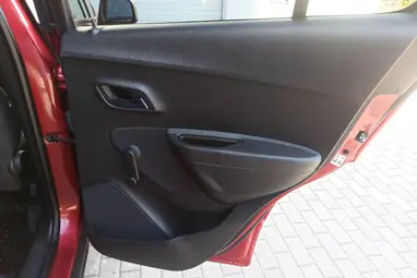 CHEVROLET TRAX 1.6 LS Velvet Red Metallic+ Vezetett Szervizkönyv+ Szívó Benzin+ 3X-s GARANCIA!!!
