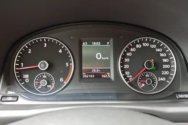VOLKSWAGEN TOURAN 1.6 CR TDI Highline DSG Reflexsilber Edition +Gazdagon szerelt +Friss Vizsga +3X-s GARANCIA !!