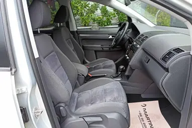 VOLKSWAGEN TOURAN 1.6 CR TDI Highline DSG Reflexsilber Edition +Gazdagon szerelt +Friss Vizsga +3X-s GARANCIA !!