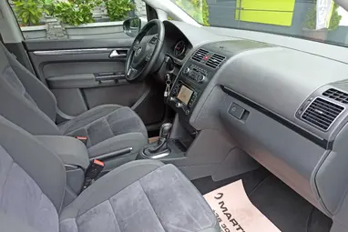 VOLKSWAGEN TOURAN 1.6 CR TDI Highline DSG Reflexsilber Edition +Gazdagon szerelt +Friss Vizsga +3X-s GARANCIA !!