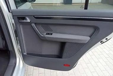 VOLKSWAGEN TOURAN 1.6 CR TDI Highline DSG Reflexsilber Edition +Gazdagon szerelt +Friss Vizsga +3X-s GARANCIA !!