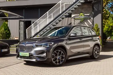 BMW X1 xDrive20i (Automata) Mineral Grey Metallic+ Mint Az Új!!+50.000km+Végig Vez. Szervizkönyv+ 1. Tulaj!!