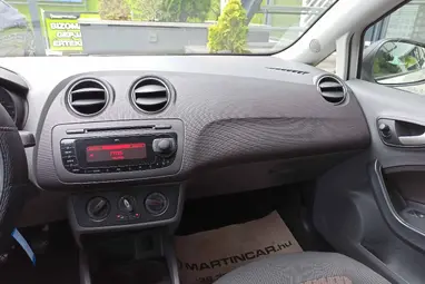 SEAT IBIZA 1.2 12V Reference Top állapot +Szívó benzin !! +Vezetett Sz.Könyv +3X-s GARANCIA !!