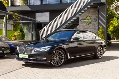 BMW 730d xDrive (Automata) Dark Grey Metallic+Vezetett Szervíz+ Max Állapot. Felszereltség!+ 3X-s GARANCIA!