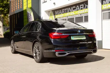 BMW 730d xDrive (Automata) Dark Grey Metallic+Vezetett Szervíz+ Max Állapot. Felszereltség!+ 3X-s GARANCIA!
