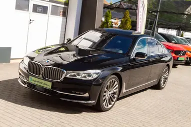 BMW 730d xDrive (Automata) Dark Grey Metallic+Vezetett Szervíz+ Max Állapot. Felszereltség!+ 3X-s GARANCIA!