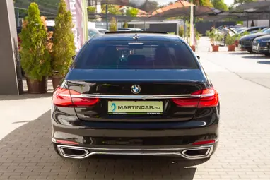 BMW 730d xDrive (Automata) Dark Grey Metallic+Vezetett Szervíz+ Max Állapot. Felszereltség!+ 3X-s GARANCIA!