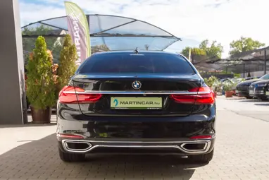 BMW 730d xDrive (Automata) Dark Grey Metallic+Vezetett Szervíz+ Max Állapot. Felszereltség!+ 3X-s GARANCIA!