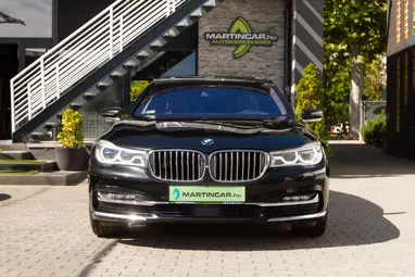 BMW 730d xDrive (Automata) Dark Grey Metallic+Vezetett Szervíz+ Max Állapot. Felszereltség!+ 3X-s GARANCIA!