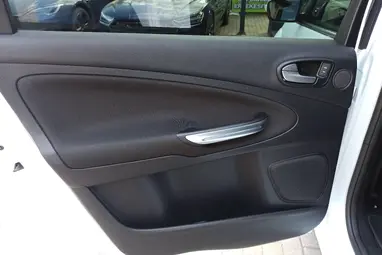 FORD S-MAX 2.0 TDCi Trend Powershift Frozen White Solid+ 7 Személyes+ 1év TELJESKÖRŰ DEFEND CAR GARANCIA!!!