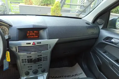 OPEL ASTRA H 1.4 Cosmo Lichtsilber Metallic+ Vezetett Szerviz+ Még Szívó Benzin+ 3X-s GARANCIA!!!