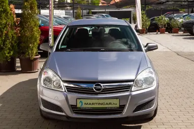 OPEL ASTRA H 1.4 Cosmo Lichtsilber Metallic+ Vezetett Szerviz+ Még Szívó Benzin+ 3X-s GARANCIA!!!
