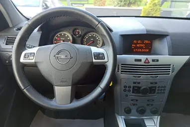 OPEL ASTRA H 1.4 Cosmo Lichtsilber Metallic+ Vezetett Szerviz+ Még Szívó Benzin+ 3X-s GARANCIA!!!