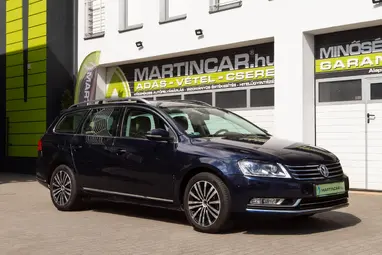 VOLKSWAGEN PASSAT VII Variant 2.0 CR TDI Highline 4Motion BMT DSG Night Blue Metallic+ Felszerelt+ Automata+ Mo.-i 1 Tulaj+ 3X-s GARANCIA!!!