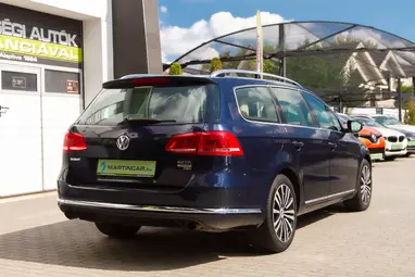VOLKSWAGEN PASSAT VII Variant 2.0 CR TDI Highline 4Motion BMT DSG Night Blue Metallic+ Felszerelt+ Automata+ Mo.-i 1 Tulaj+ 3X-s GARANCIA!!!