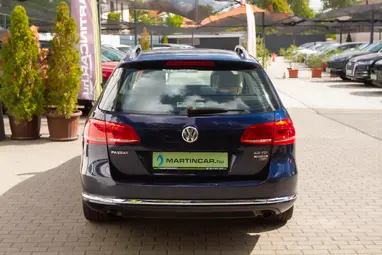 VOLKSWAGEN PASSAT VII Variant 2.0 CR TDI Highline 4Motion BMT DSG Night Blue Metallic+ Felszerelt+ Automata+ Mo.-i 1 Tulaj+ 3X-s GARANCIA!!!