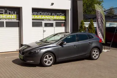 VOLVO V40 1.6 D [D2] Kinetic Titanium Grey Metallic+Gondosan szervizelt+ Friss műszaki+ 3X-s GARANCIA!!!