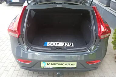 VOLVO V40 1.6 D [D2] Kinetic Titanium Grey Metallic+Gondosan szervizelt+ Friss műszaki+ 3X-s GARANCIA!!!