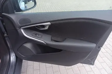 VOLVO V40 1.6 D [D2] Kinetic Titanium Grey Metallic+Gondosan szervizelt+ Friss műszaki+ 3X-s GARANCIA!!!