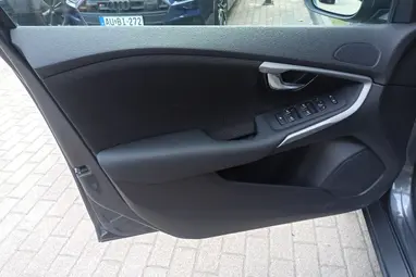 VOLVO V40 1.6 D [D2] Kinetic Titanium Grey Metallic+Gondosan szervizelt+ Friss műszaki+ 3X-s GARANCIA!!!